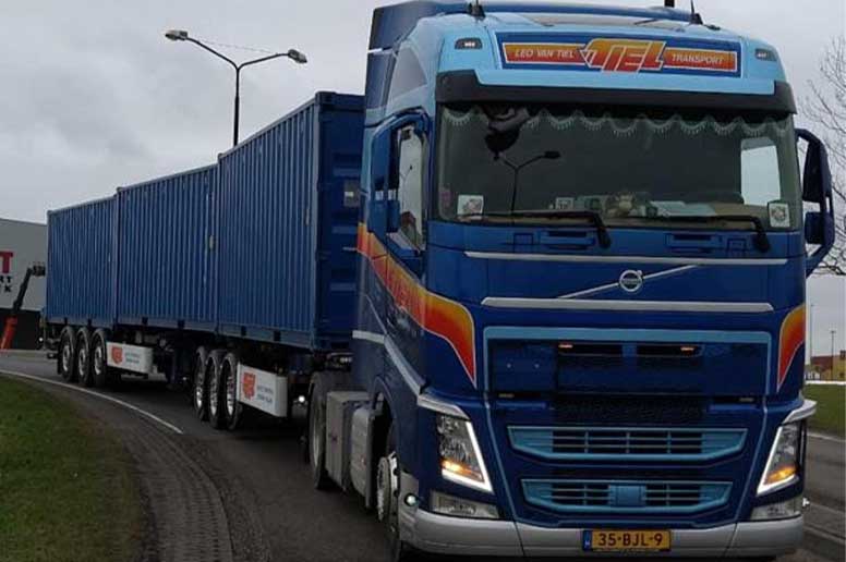 LKW Gigaliner van Tiel Transport